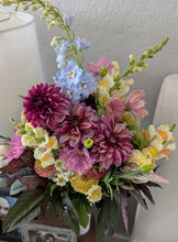 Load image into Gallery viewer, Seasonal Fresh-Cut Flower Bouquets – By: Petal Peaks Flower Farm
