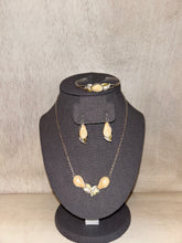 Load image into Gallery viewer, Evalynn Designs
