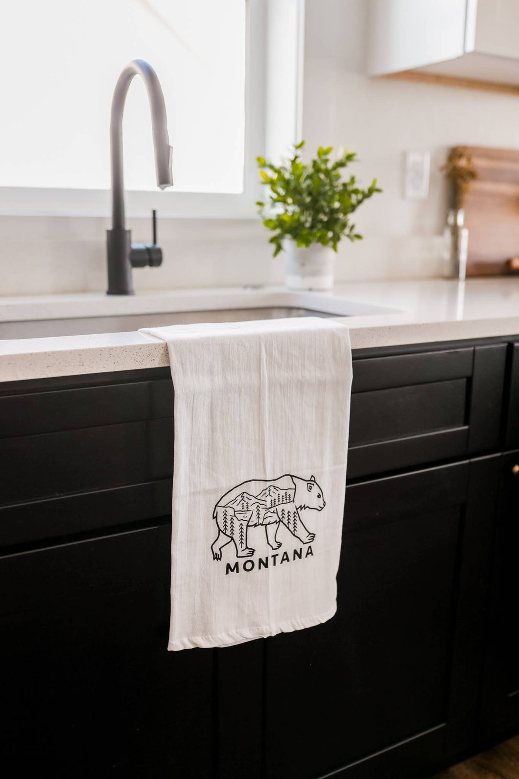 Montana Tea Towels - By: Montana Scene